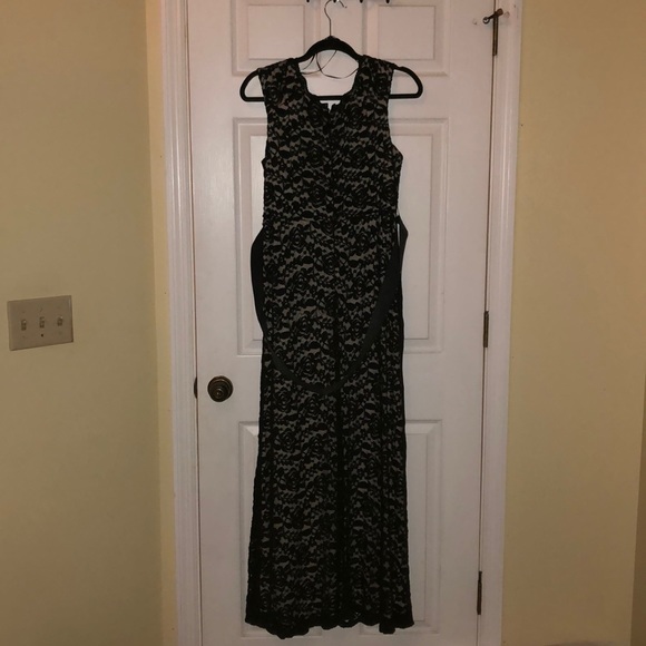 BLACK R&M RICHARDS GOWN - Picture 5 of 8